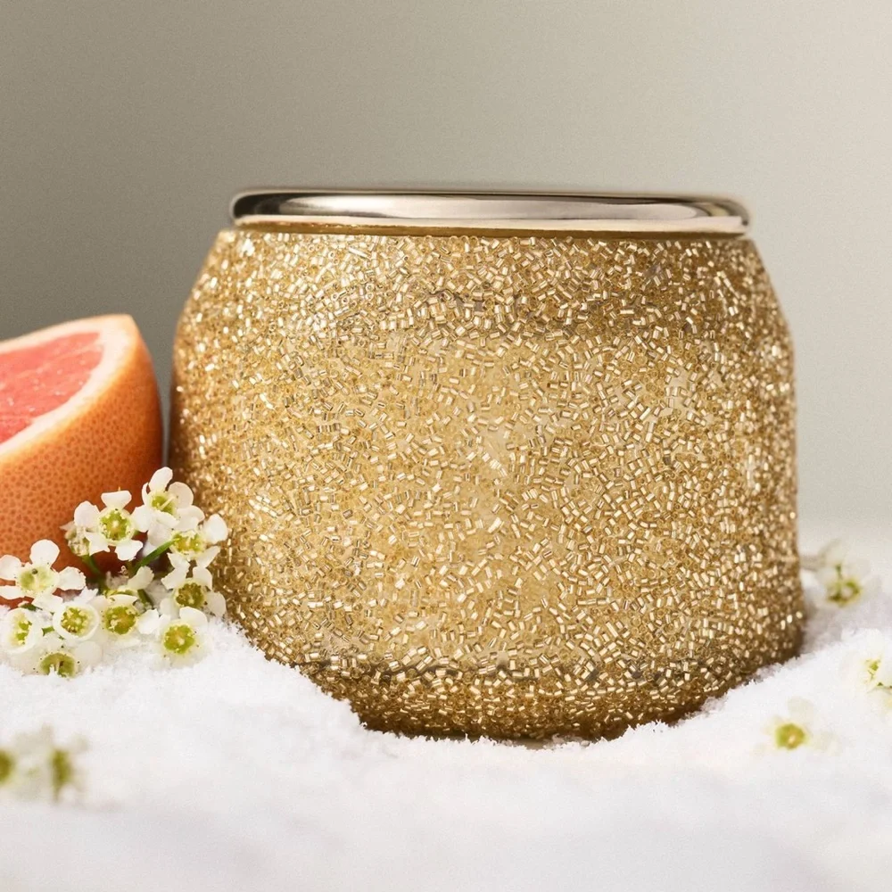 Anthropologie Textured Sugared Poinsettia flavored Medium Candle-50 Hour 🔥 burn